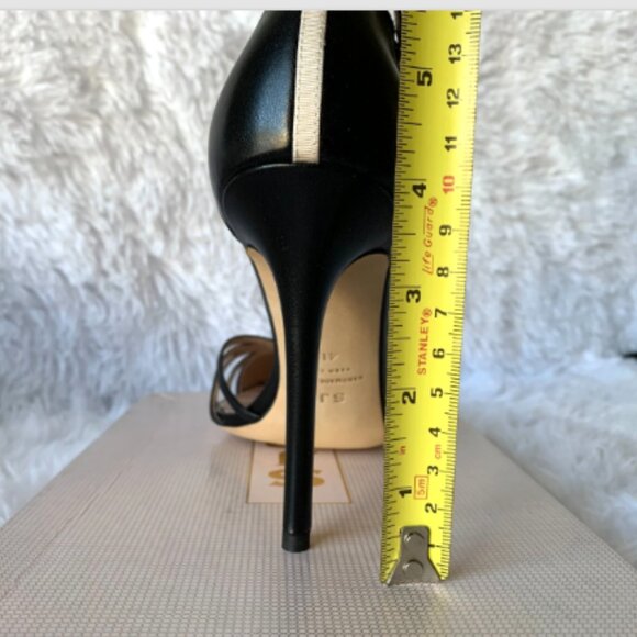 NIB SJP by Sarah Jessica Parker Carrie Black T-Strap Pumps EU 41.5 US 10.5 100mm - Picture 13 of 15
